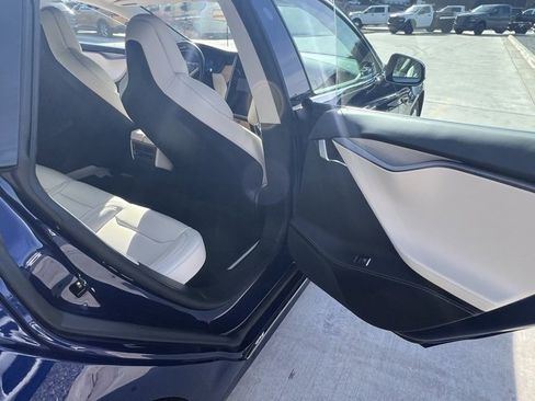 Used 2018 Tesla Model S 75D image 24