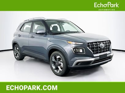 Used 2025 Hyundai Venue SEL
