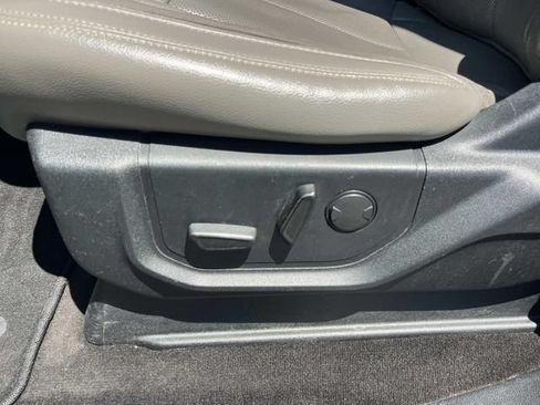 Used 2019 Ford F150 Lariat AWD/4WD image 29