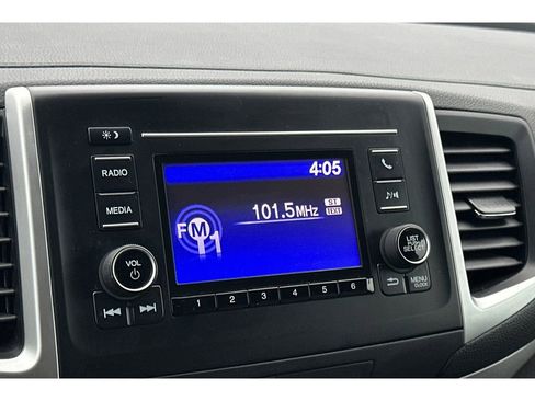 Used 2019 Honda Pilot LX image 19