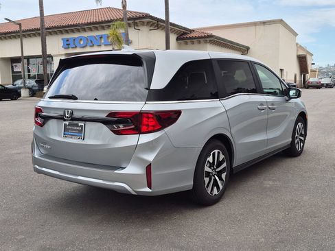 New 2026 Honda Odyssey EX-L image 11