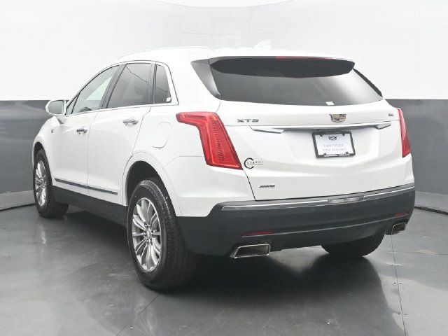 Used 2017 Cadillac XT5 Luxury w/ Driver Awareness Package AWD/4WD image 4