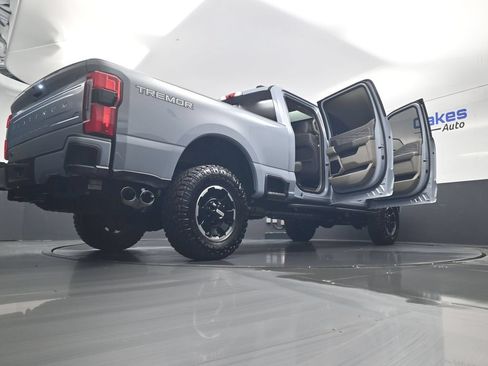Used 2026 Ford F250 Platinum w/ Platinum Plus Package AWD/4WD image 64