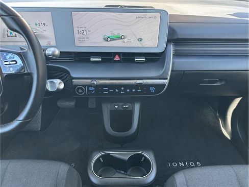 Used 2024 Hyundai Ioniq 5 SE image 22