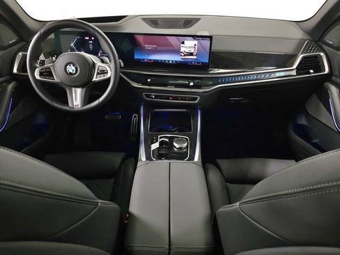 Used 2026 BMW X5 xDrive40i w/ M Sport Package AWD/4WD image 13