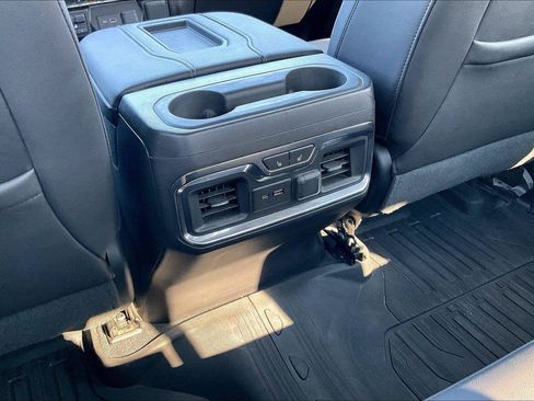 Used 2019 GMC Sierra 1500 SLT w/ SLT Premium Package AWD/4WD image 32