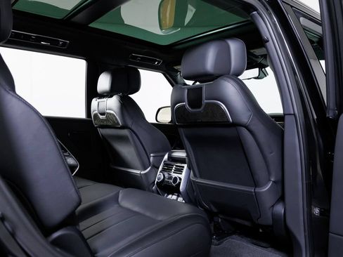 Used 2025 Land Rover Range Rover Long Wheelbase Autobiography AWD/4WD image 32