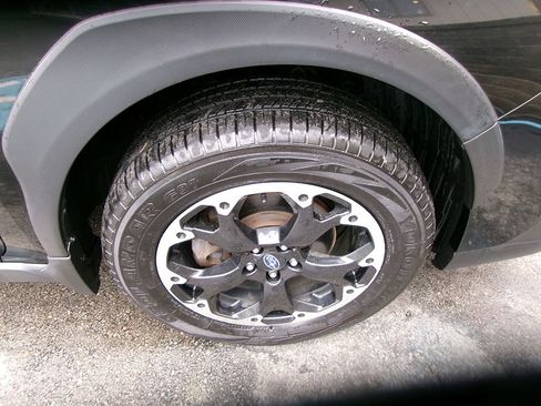 Used 2021 Subaru Crosstrek 2.0i Premium w/ Moonroof Package image 7