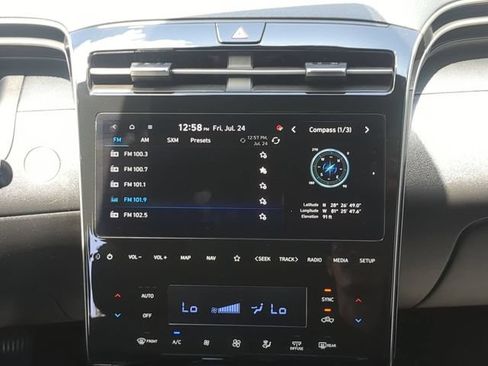 Used 2023 Hyundai Santa Cruz SEL Premium w/ Launch Package AWD/4WD image 19