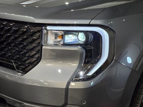 New 2025 Ford Maverick Lariat w/ Black Appearance Package image 13