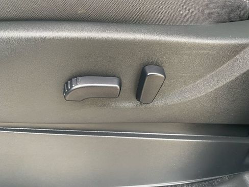 Used 2024 Nissan Frontier SV AWD/4WD image 22