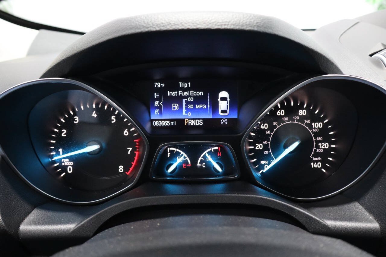 Used 2019 Ford Escape SE FWD image 17
