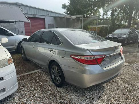 Used 2016 Toyota Camry SE FWD image 9