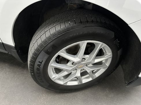 Used 2023 Chevrolet Equinox LT w/ LPO, Floor Liner Package AWD/4WD image 11