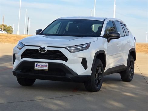 New 2025 Toyota RAV4 LE image 3