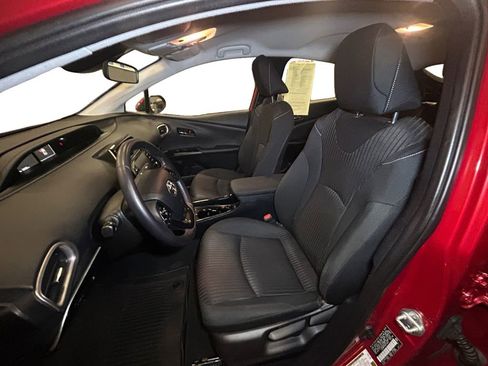 Used 2021 Toyota Prius Prime LE image 9