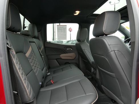 Certified 2025 GMC Canyon Denali AWD/4WD image 16