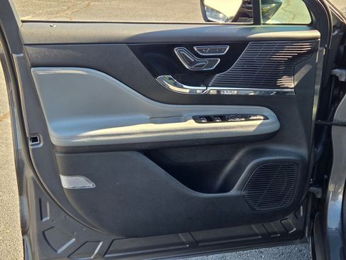 Used 2021 Lincoln Corsair AWD w/ Equipment Group 101A image 19