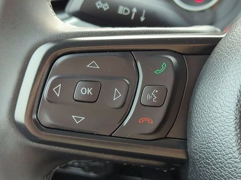 Used 2025 Jeep Wrangler Unlimited Sport AWD/4WD image 15