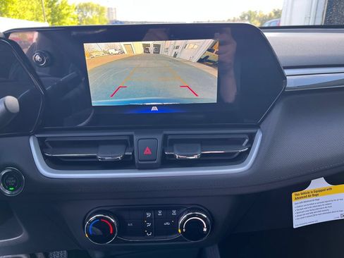 New 2026 Chevrolet TrailBlazer LS w/ LS Convenience Package AWD/4WD image 19