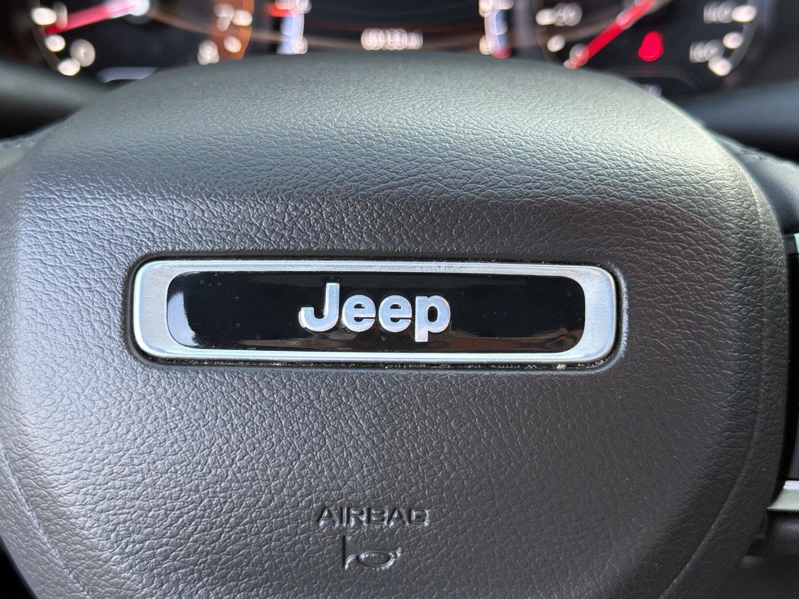 Used 2024 Jeep Compass Latitude AWD/4WD image 23