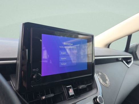 Used 2025 Toyota Corolla LE FWD image 14