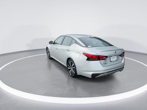 Used 2020 Nissan Altima 2.0 Platinum image 7