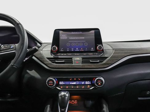 Used 2020 Nissan Altima 2.5 SL AWD/4WD image 14