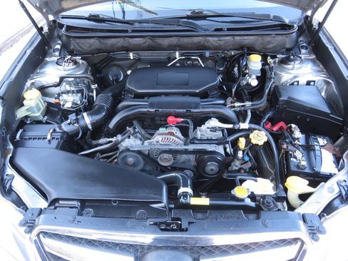 Used 2011 Subaru Legacy 2.5i Premium image 35
