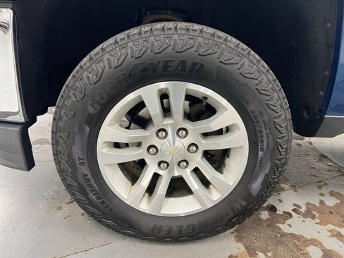 Used 2019 Chevrolet Silverado 1500 LD LT AWD/4WD image 26