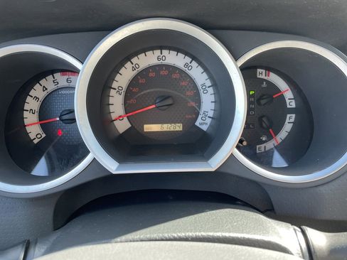 Used 2015 Toyota Tacoma 4x4 Double Cab w/ SR5 Package image 17