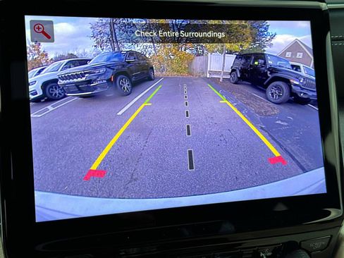 New 2025 Jeep Grand Cherokee Limited image 13