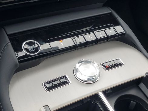 New 2026 Lincoln Navigator Reserve image 25