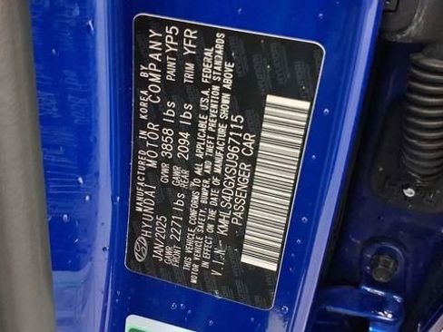 Used 2025 Hyundai Elantra SEL image 37