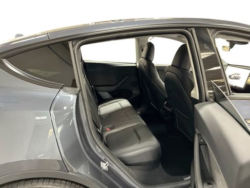 Certified 2023 Tesla Model Y Performance AWD/4WD image 11
