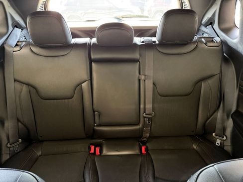 Used 2025 Jeep Compass Trailhawk w/ Trailer Tow Group image 37