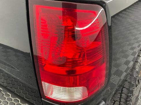 Used 2012 RAM 1500 Laramie AWD/4WD image 8