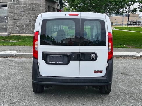 Used 2018 RAM ProMaster City Tradesman FWD image 6