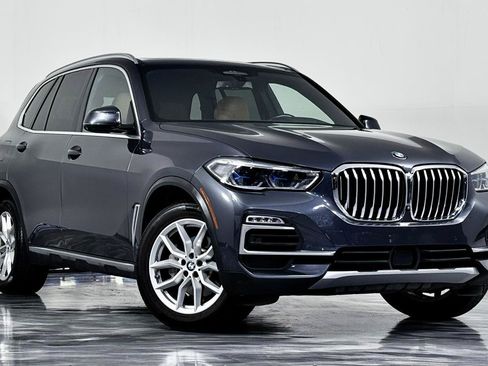 Used 2019 BMW X5 xDrive40i w/ Executive Package AWD/4WD image 2