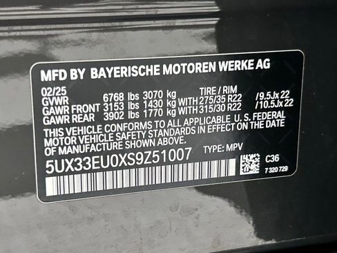 Used 2025 BMW X5 M60i AWD/4WD image 25