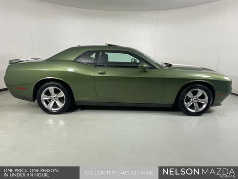 Used 2018 Dodge Challenger SXT w/ Cold Weather Group RWD image 5