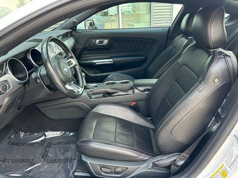 Used 2023 Ford Mustang Premium image 14