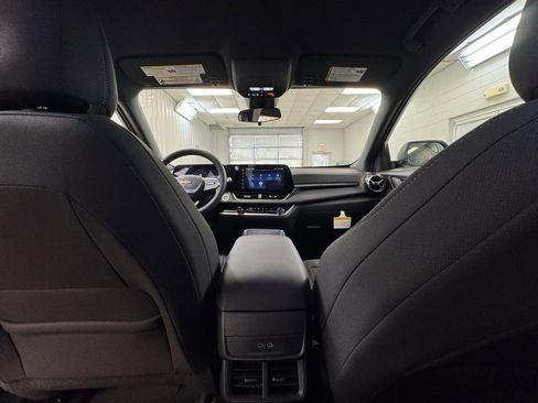 New 2026 Chevrolet Equinox LT image 19