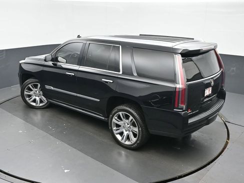 Used 2015 Cadillac Escalade Premium image 34