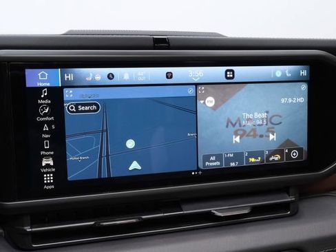 Used 2025 Jeep Wrangler Unlimited Rubicon w/ Technology Group image 67