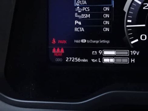 Used 2024 Toyota Tundra Limited AWD/4WD image 25