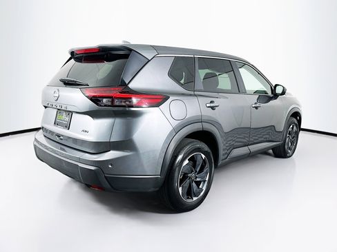 Used 2025 Nissan Rogue SV image 9