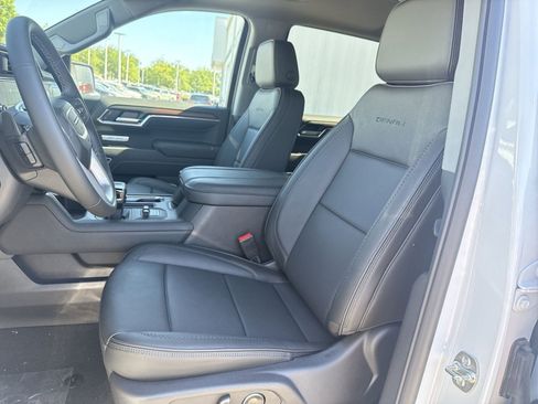 New 2026 GMC Sierra 1500 Denali w/ Denali Reserve Package AWD/4WD image 11