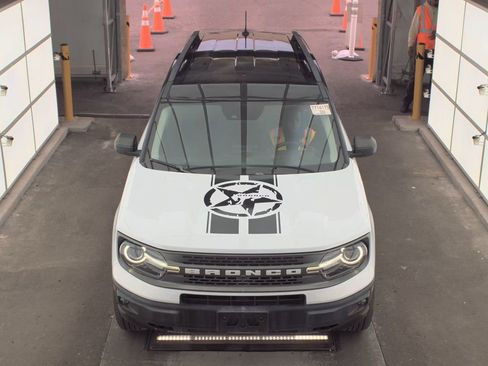 Used 2021 Ford Bronco Sport Badlands image 11