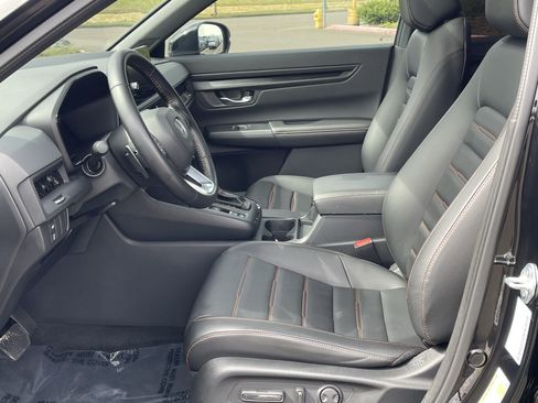 Used 2025 Honda CR-V Sport-L image 11
